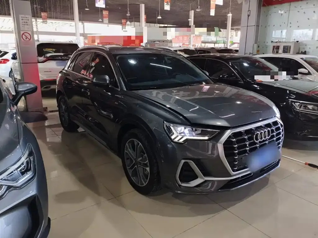 Audi Q3 2023 из CN, фото 10