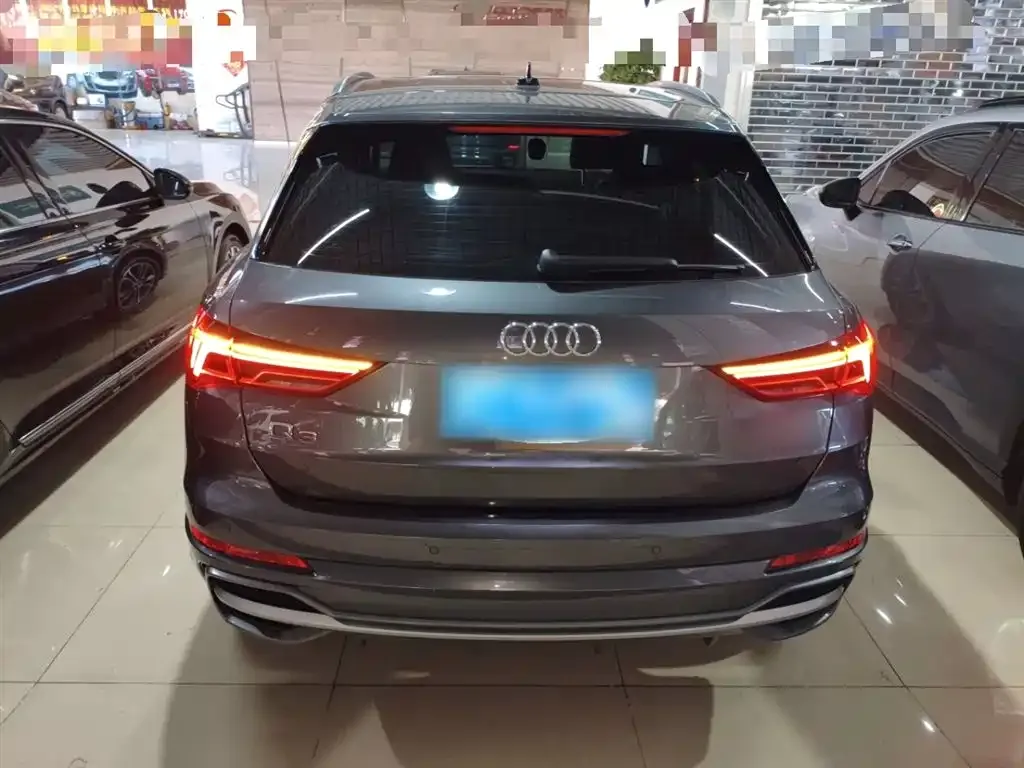 Audi Q3 2023 из CN, фото 5