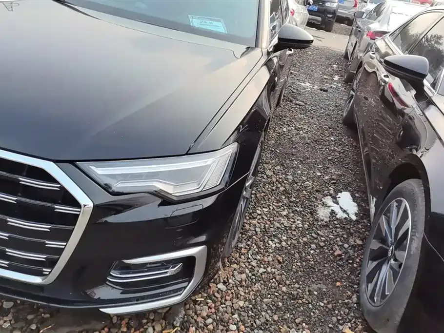Audi A6L 2023 из CN, фото 10
