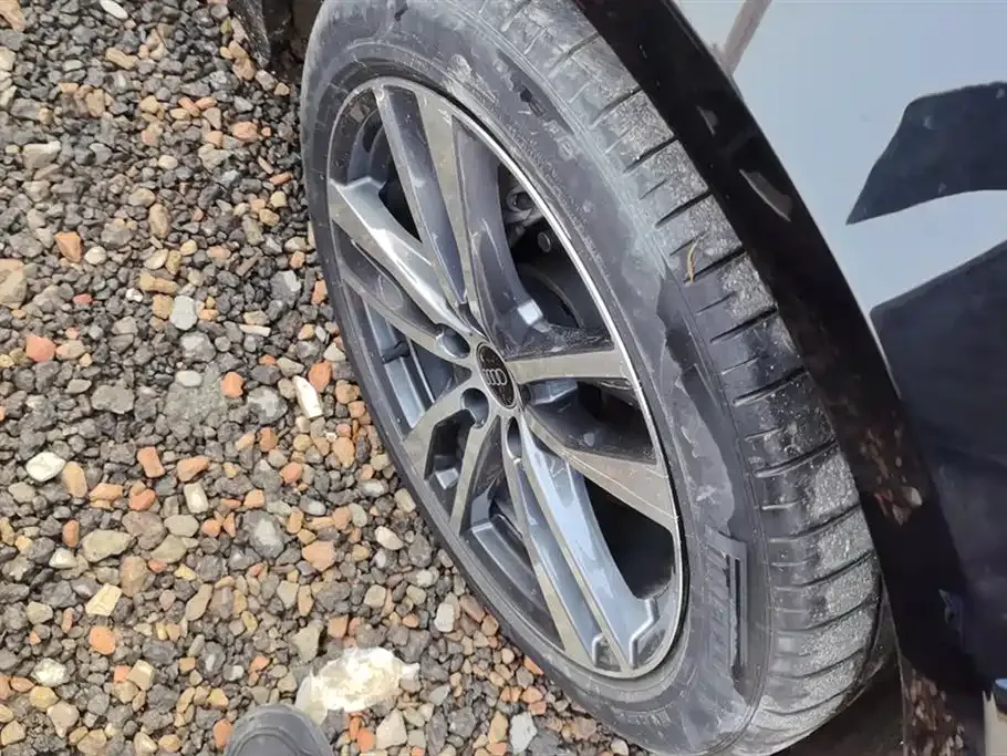Audi A6L 2023 из CN, фото 6