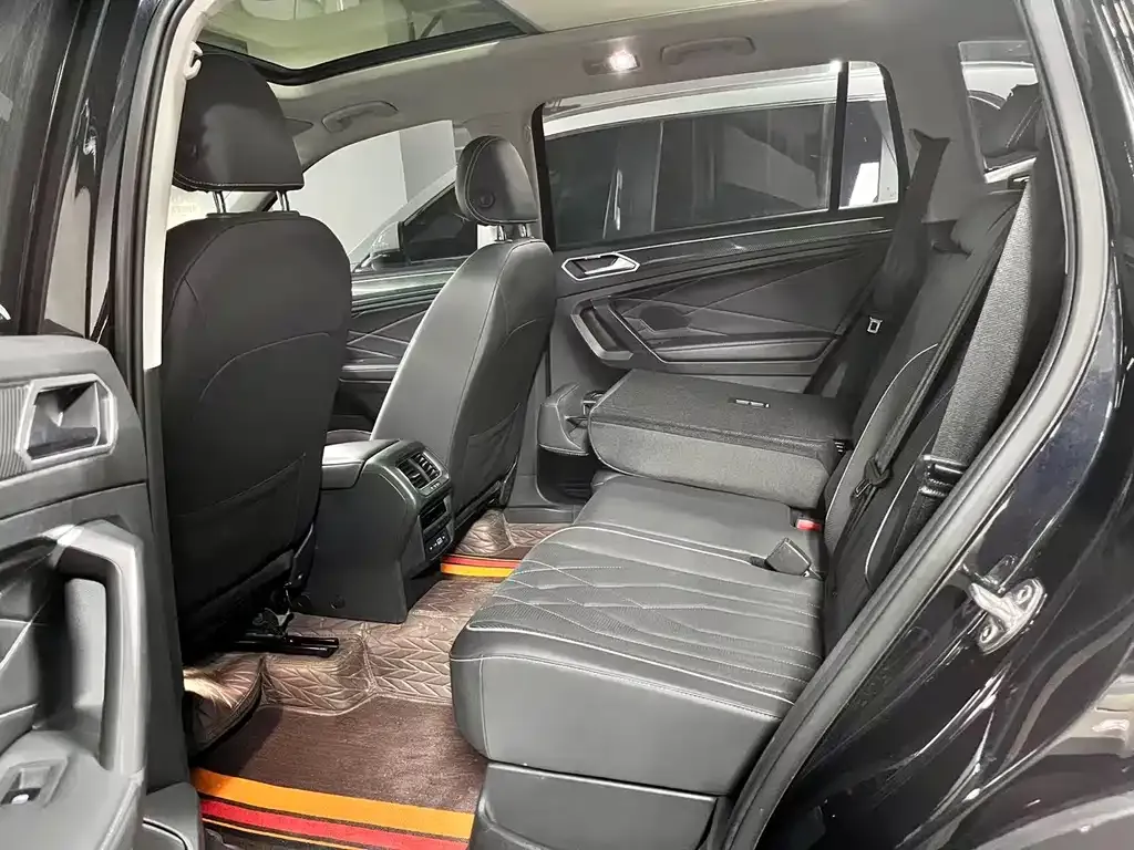 Volkswagen Tiguan L 2022 из CN, фото 4