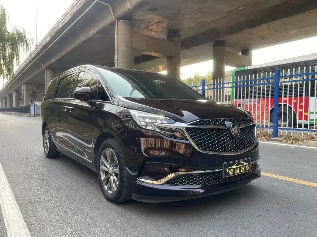 Buick GL8 2021 из CN, фото 1