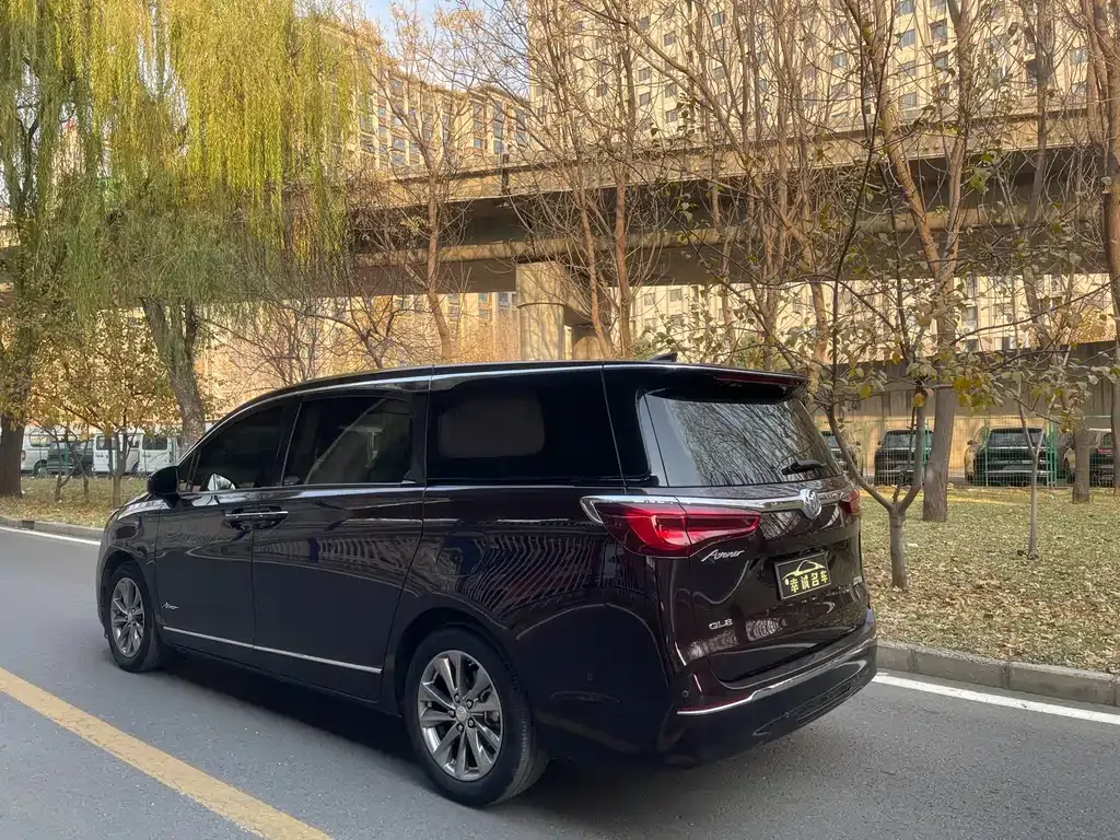 Buick GL8 2021 из CN, фото 9