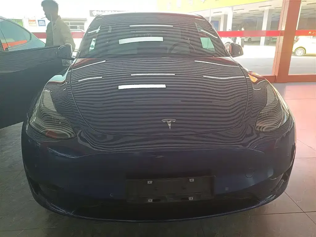 Tesla Model Y 2023 из CN, фото 5