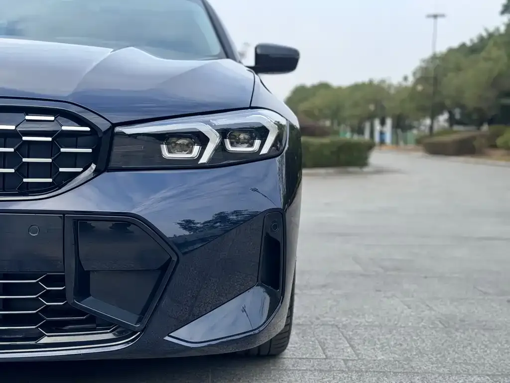 BMW 3 Series 2024 из CN, фото 3