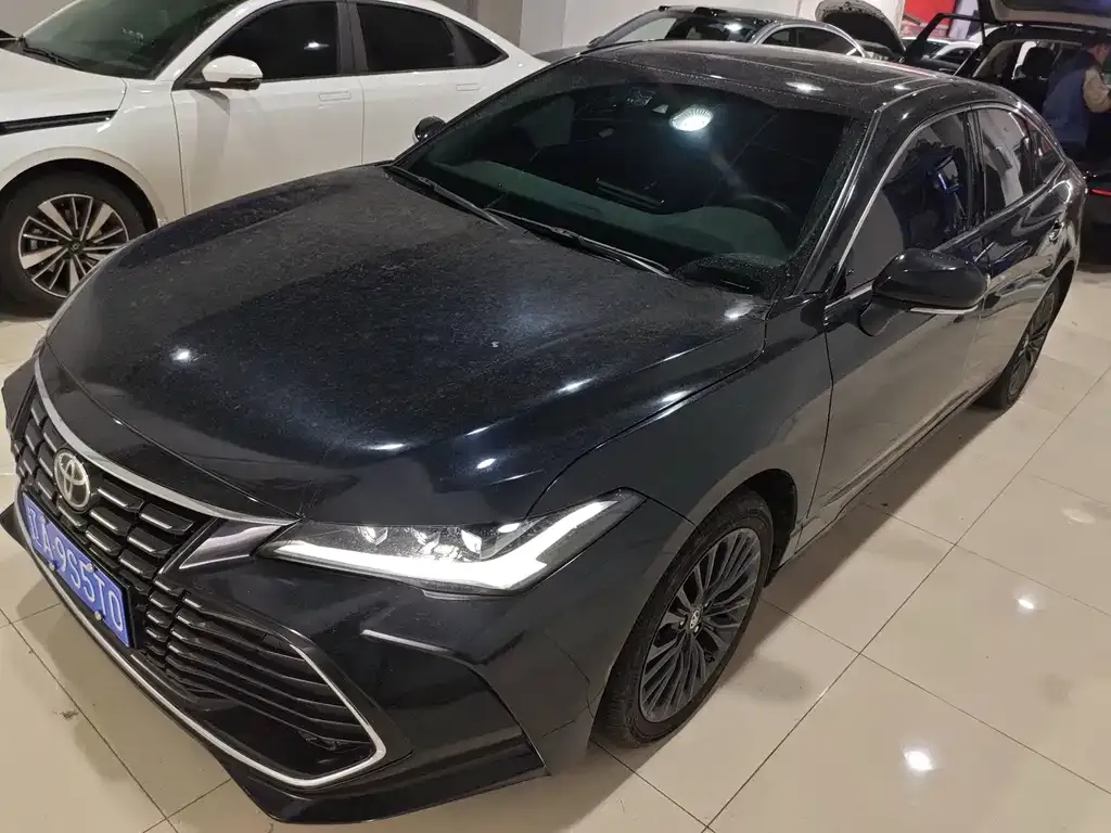 Toyota Avalon 2023 из CN, фото 1