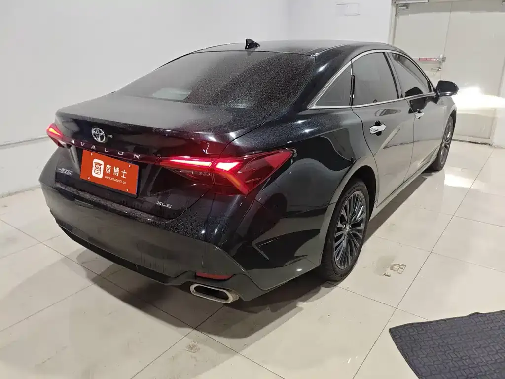 Toyota Avalon 2023 из CN, фото 2