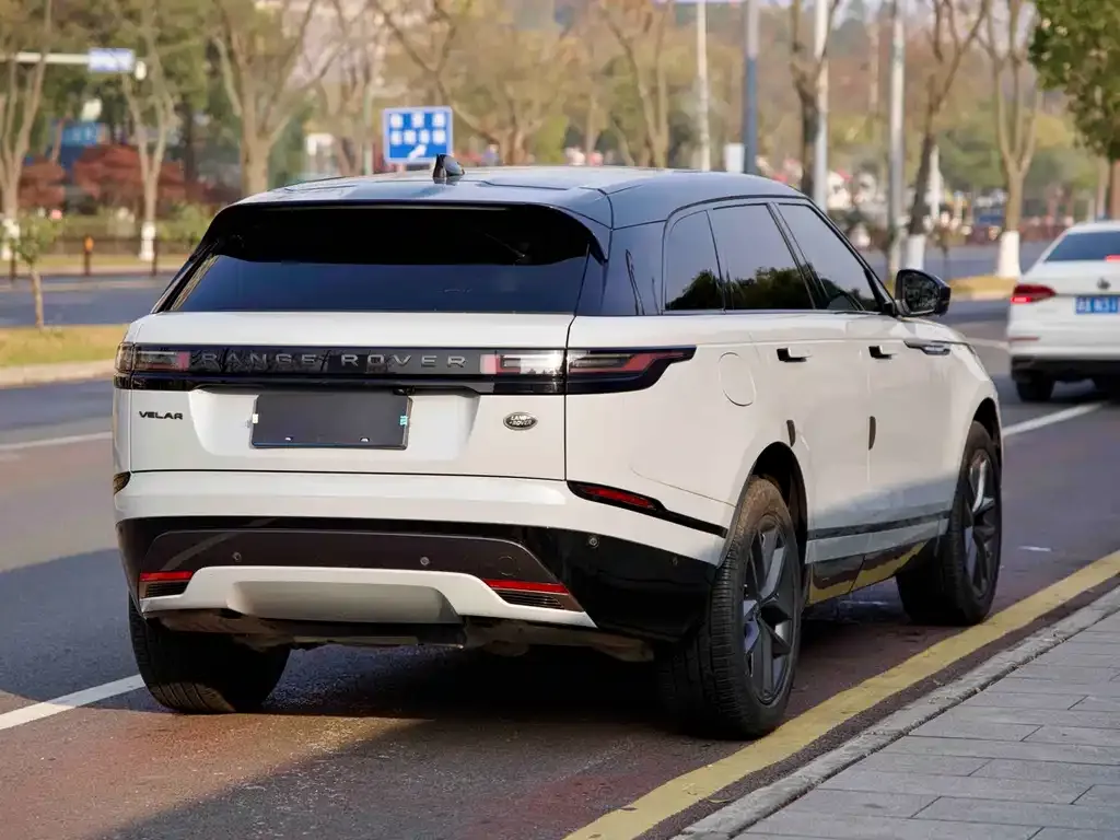 Land Rover Velar — фото 10