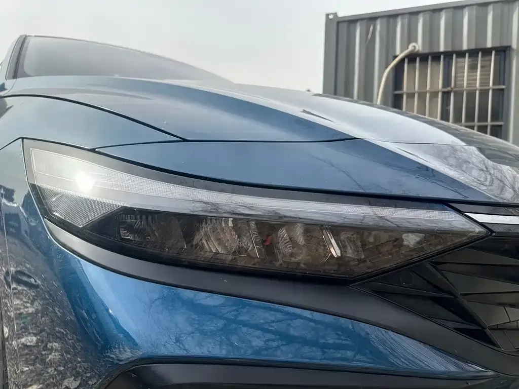 Hyundai Elantra 2023 из CN, фото 5