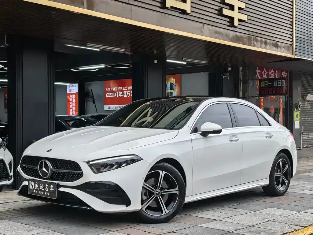 Mercedes-Benz A-Class — фото 1