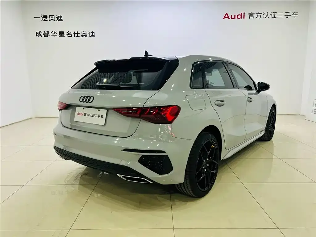 Audi A3 2024 из CN, фото 2