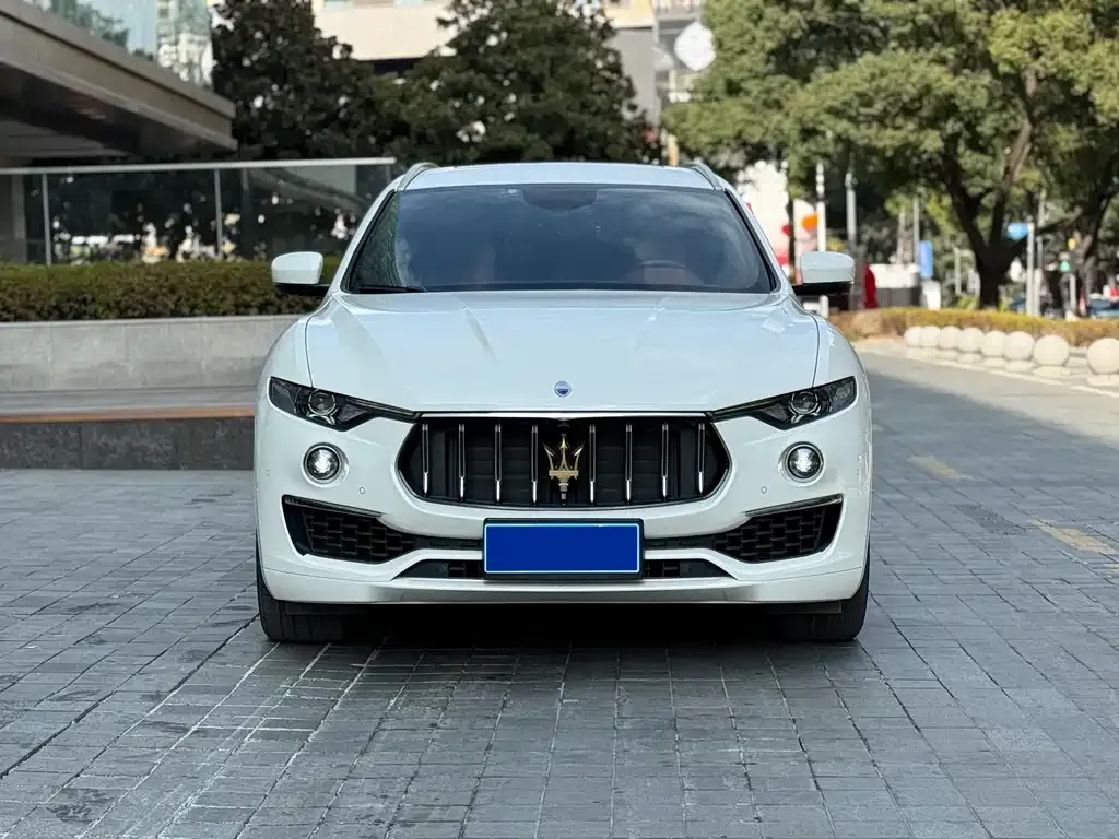 Maserati Levante 2023 из CN, фото 1