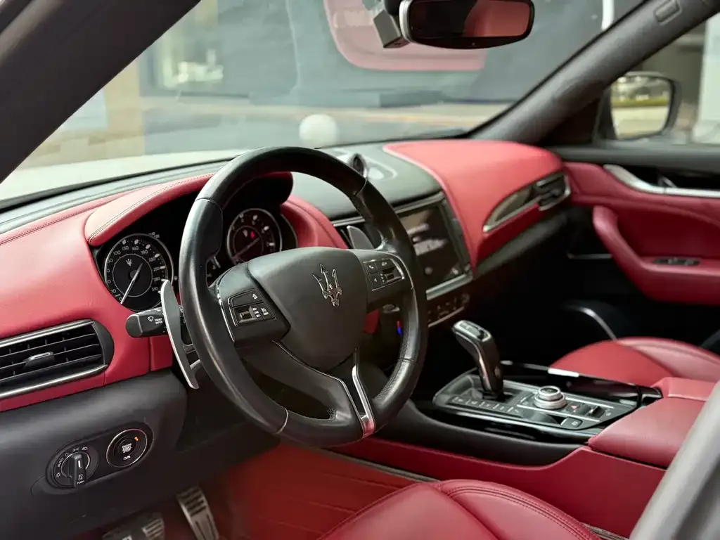 Maserati Levante 2023 из CN, фото 5
