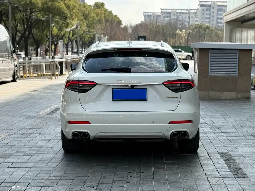 Maserati Levante 2023 из CN, фото 9
