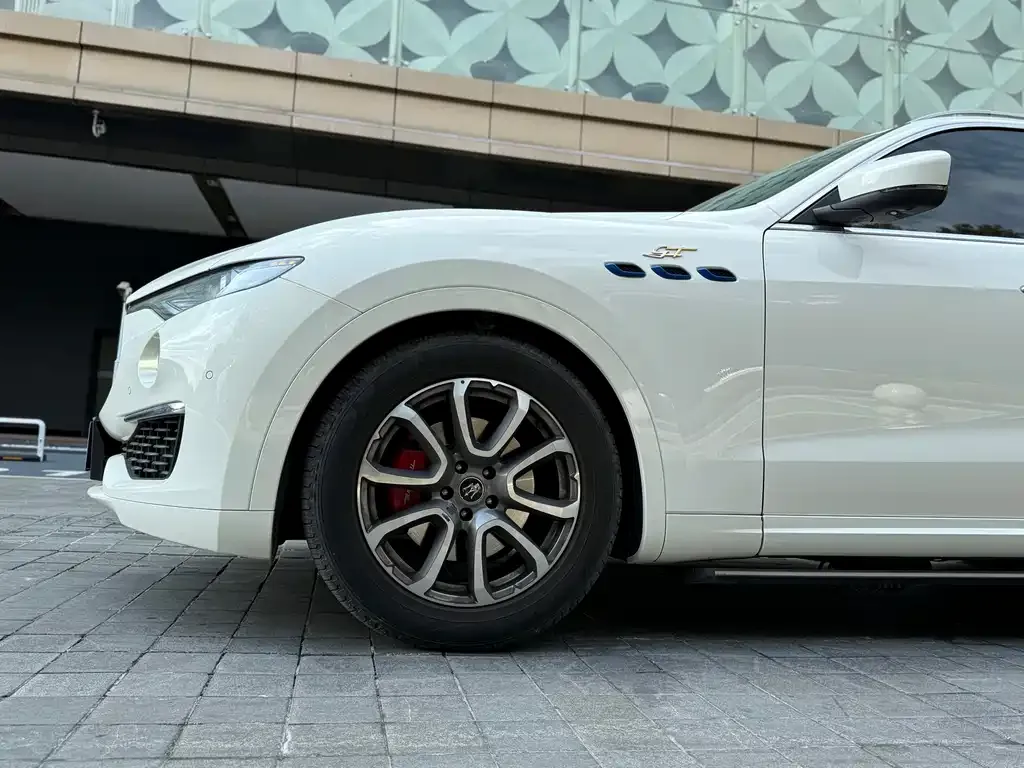 Maserati Levante 2023 из CN, фото 6