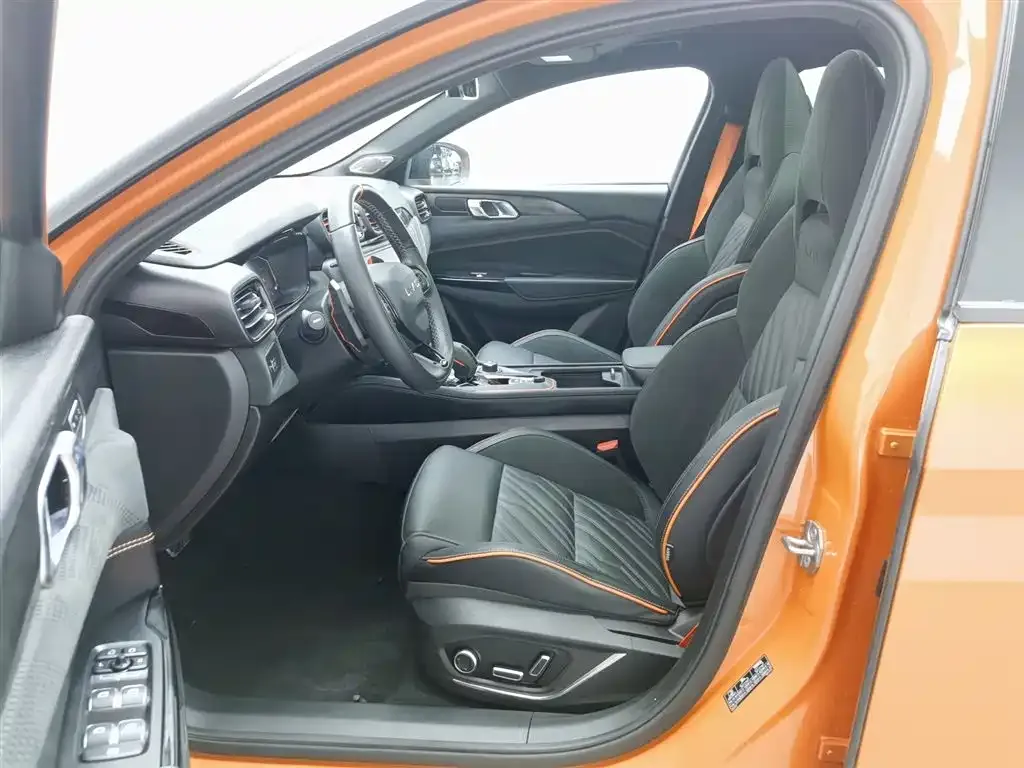 Lynk & Co 02 Hatchback 2022 из CN, фото 10