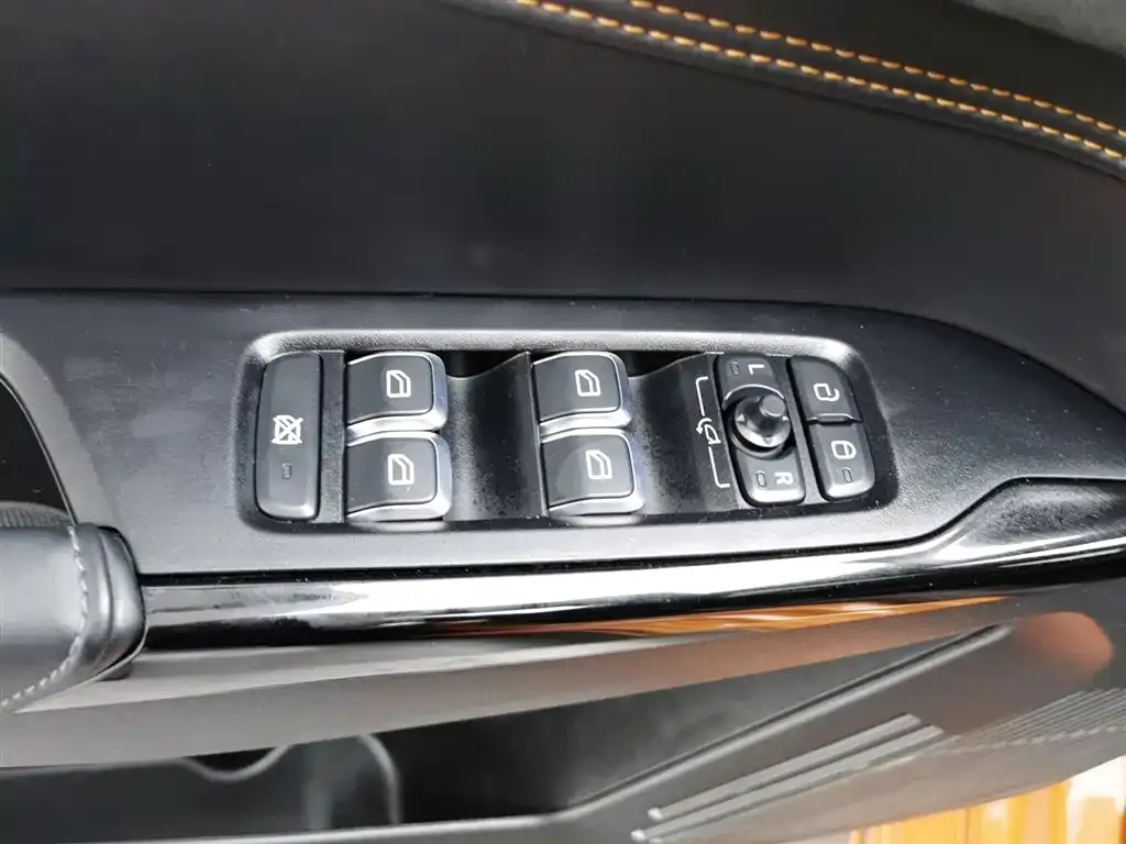 Lynk & Co 02 Hatchback 2022 из CN, фото 8