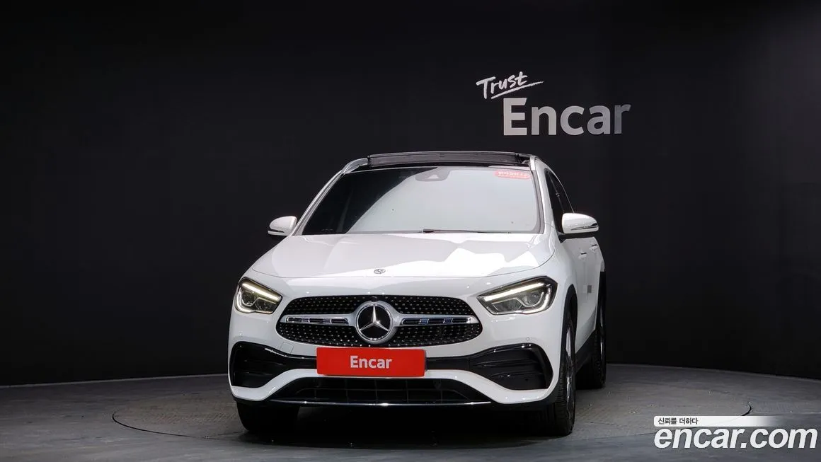 Mercedes-Benz GLA-Class — фото 6