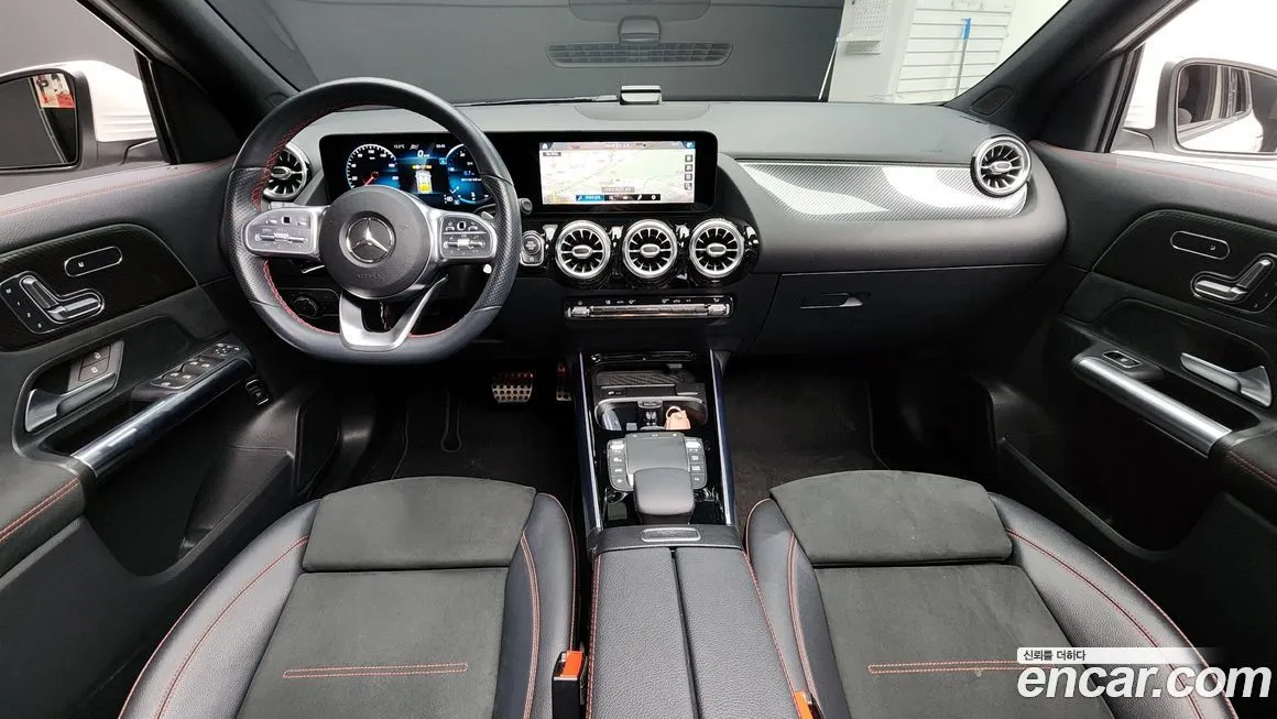 Mercedes-Benz GLA-Class — фото 8