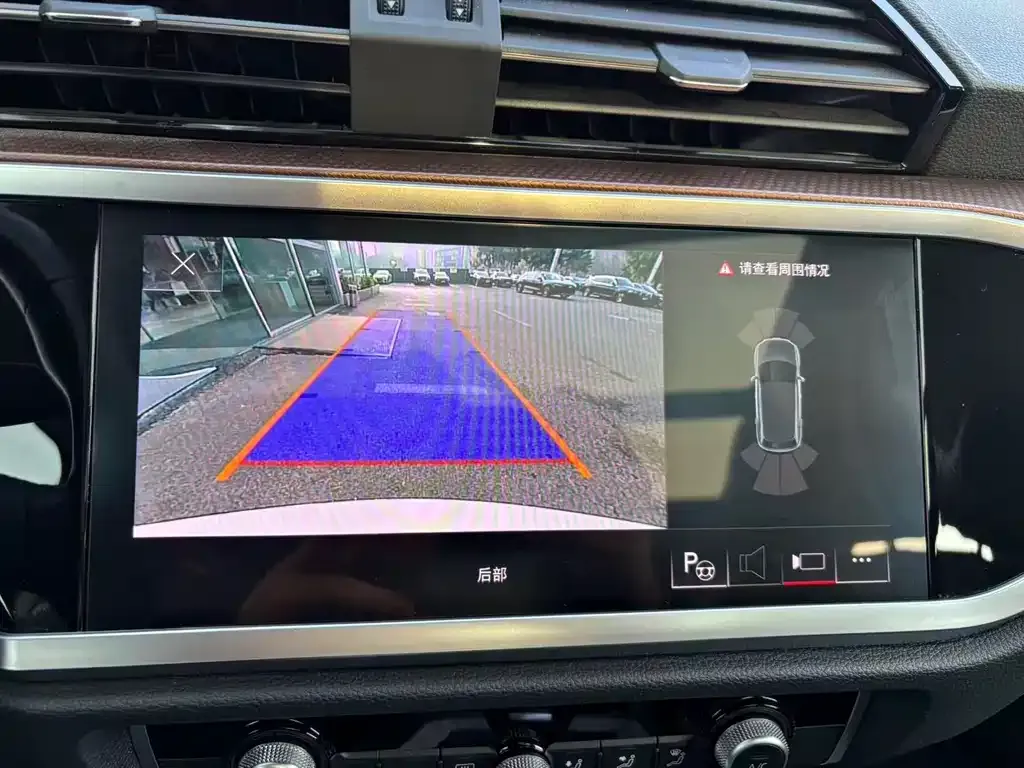 Audi Q3 2023 из CN, фото 9