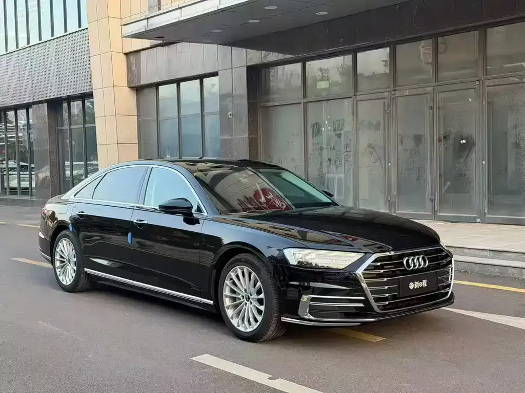 Audi A8 2021 из CN, фото 3