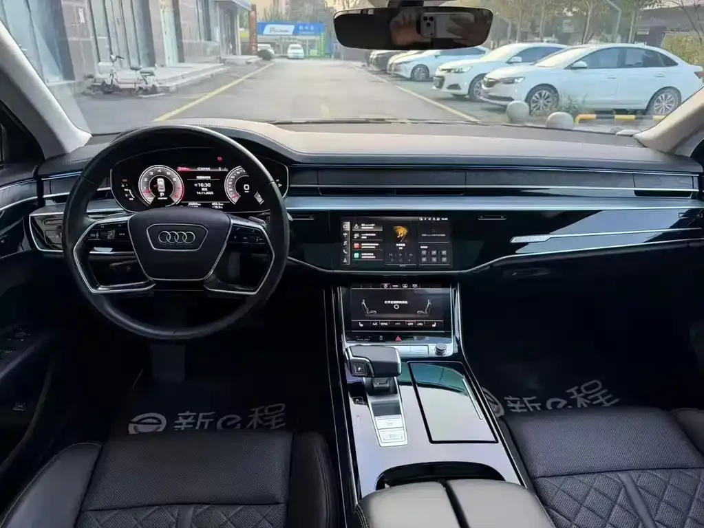 Audi A8 2021 из CN, фото 7