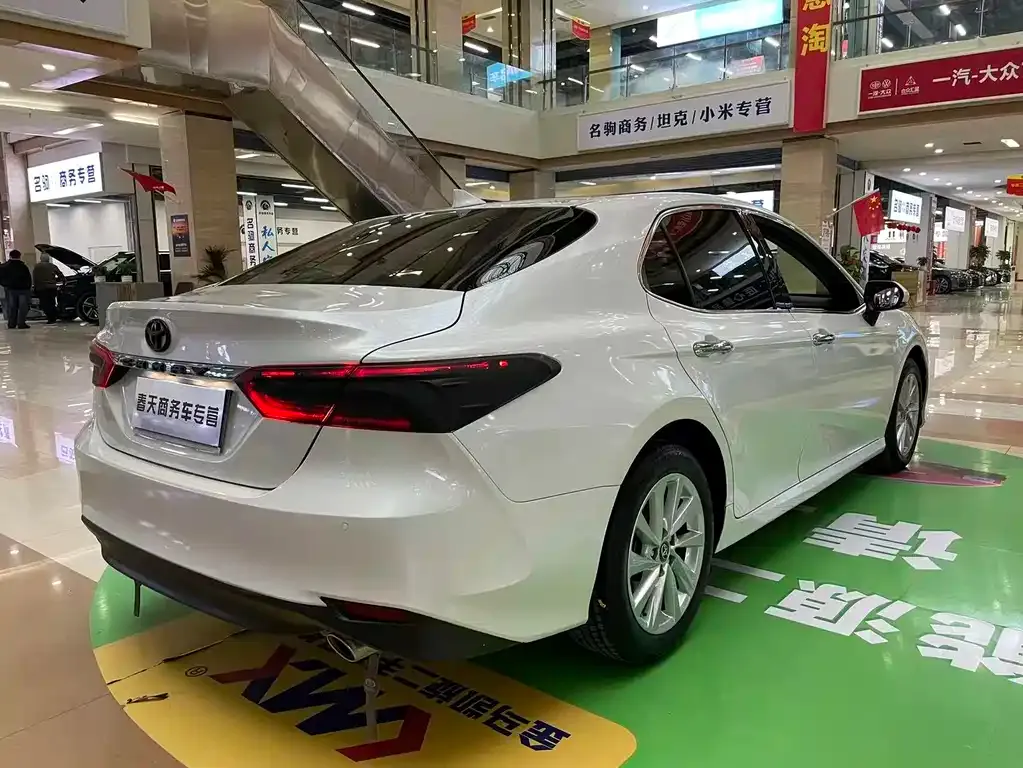 Toyota Camry 2021 из CN, фото 7