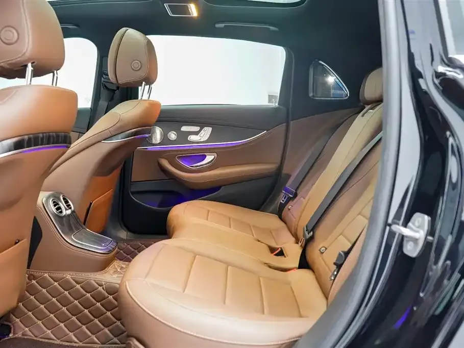 Mercedes-Benz E-Class 2023 из CN, фото 4