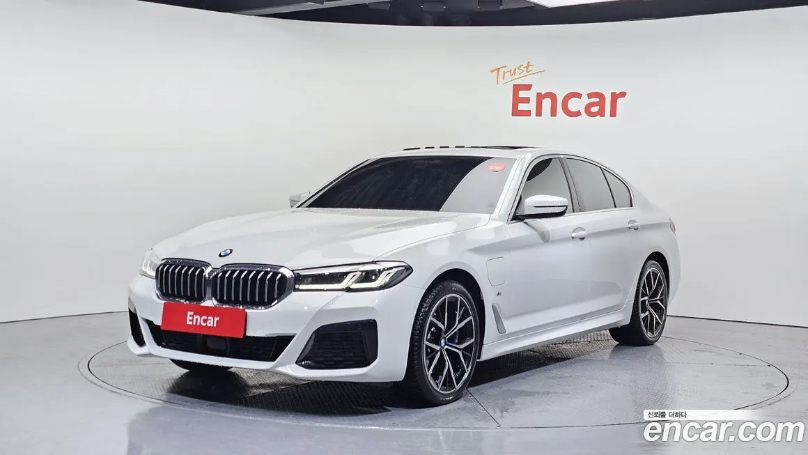 BMW 5-Series 2021 из KR, фото 1