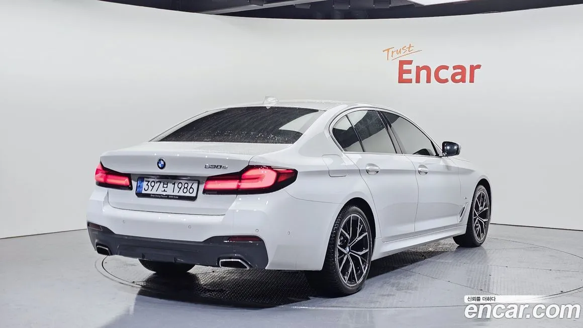 BMW 5-Series 2021 из KR, фото 4