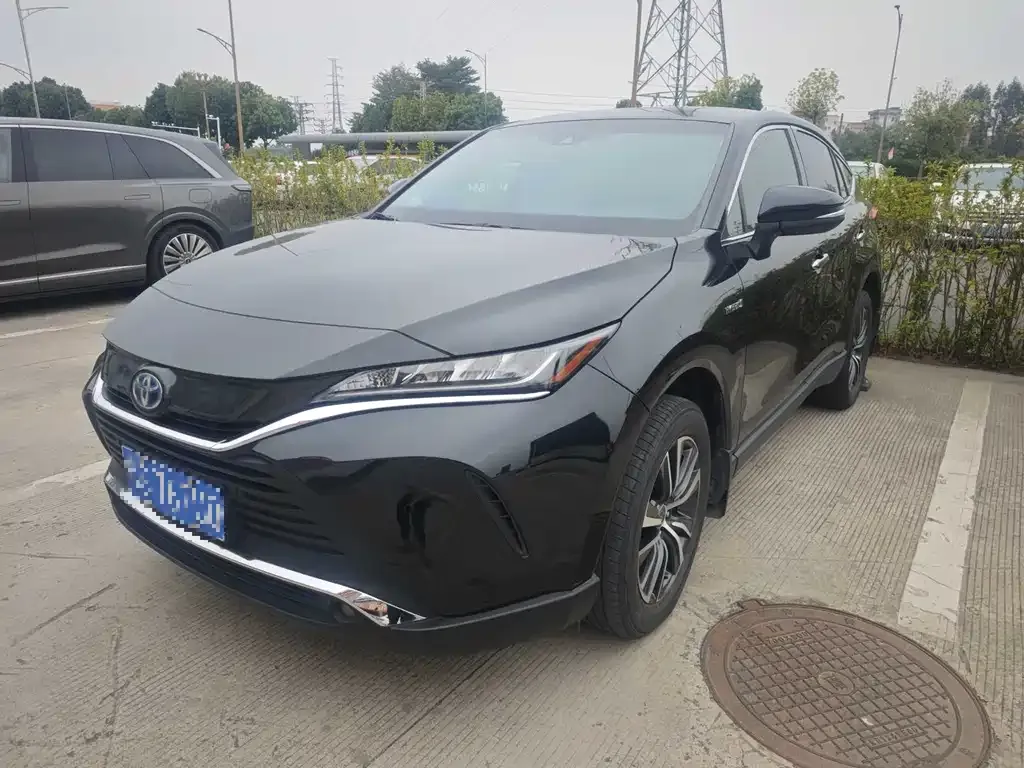 Toyota Harrier 2022 из CN, фото 1
