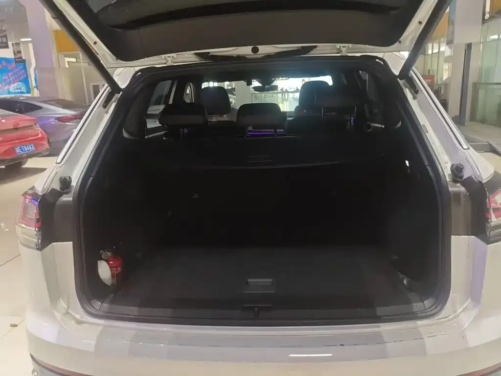 Volkswagen Tayron 2024 из CN, фото 3