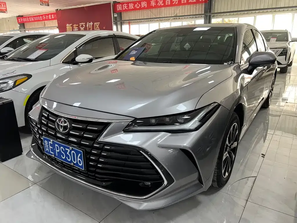 Toyota Avalon 2023 из CN, фото 1