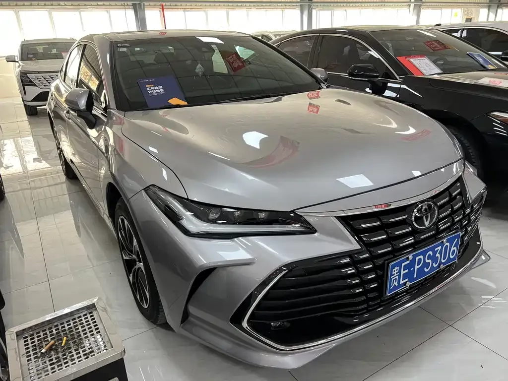 Toyota Avalon 2023 из CN, фото 2