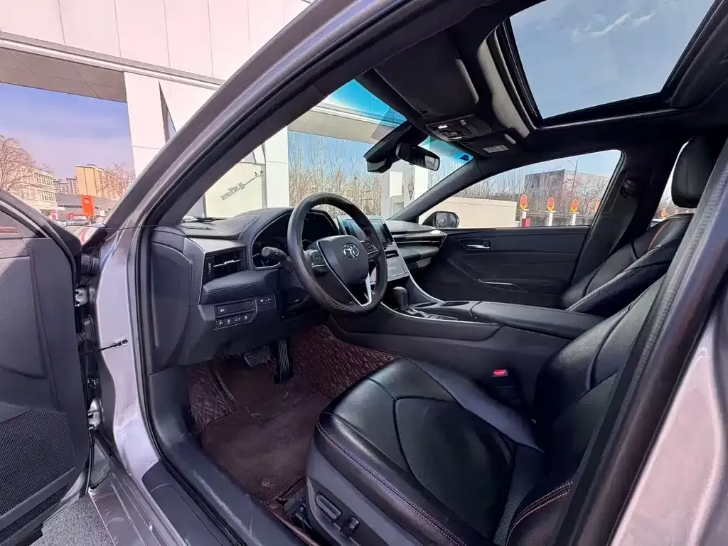 Toyota Avalon 2023 из CN, фото 4