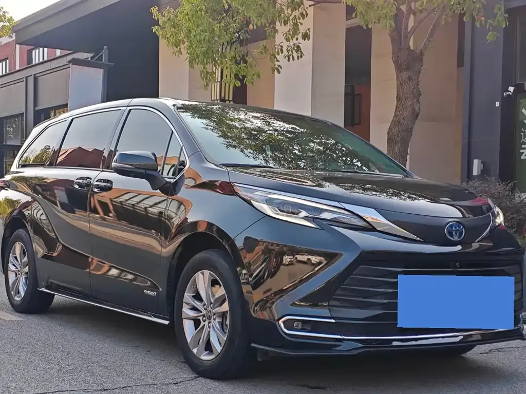 Toyota Sienna 2023 из CN, фото 9