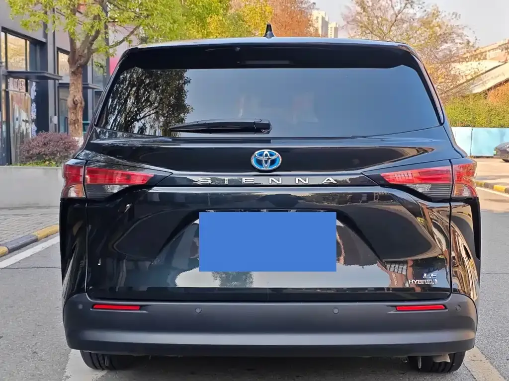 Toyota Sienna 2023 из CN, фото 6