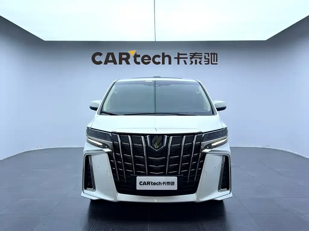 Toyota Alphard 2023 из CN, фото 2