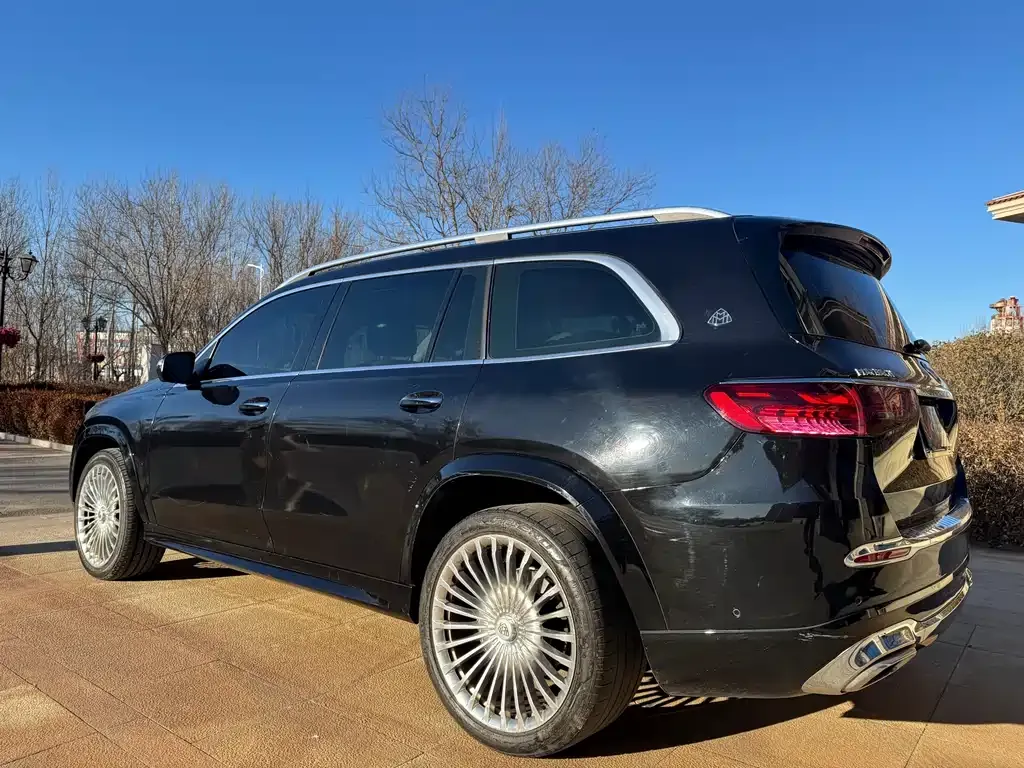 Mercedes-Benz GLS — фото 9