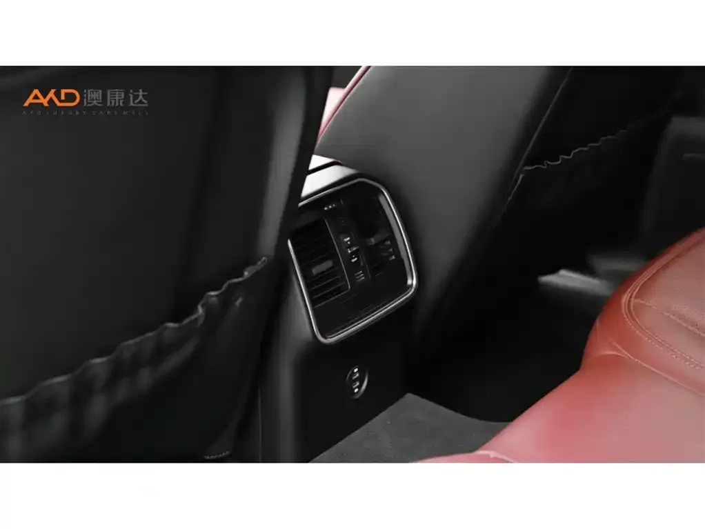 Porsche Macan 2023 из CN, фото 2