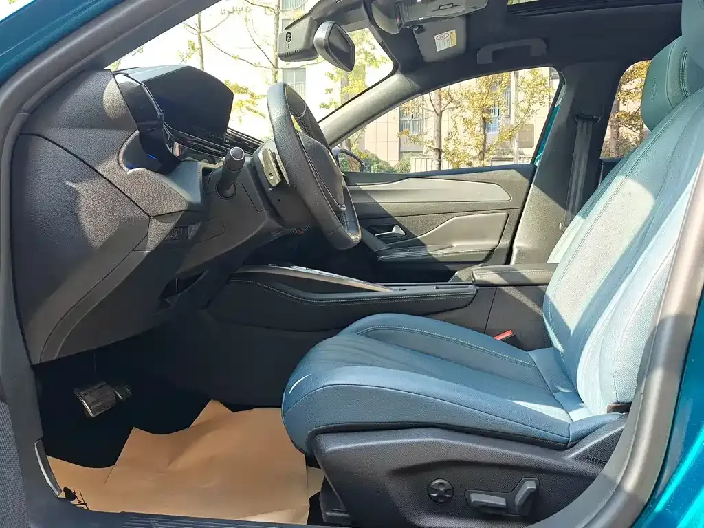 Peugeot 408X 2023 из CN, фото 5