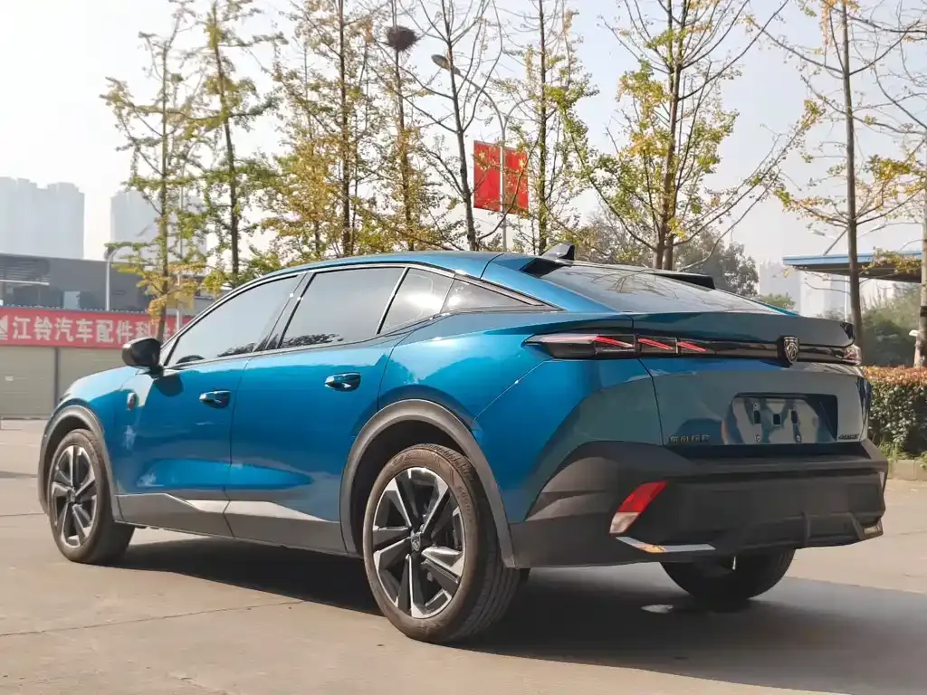 Peugeot 408X 2023 из CN, фото 8