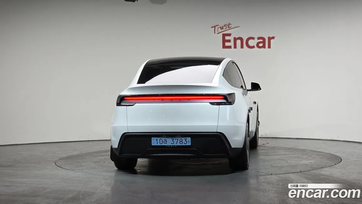 Tesla Model Y 2025 из KR, фото 6
