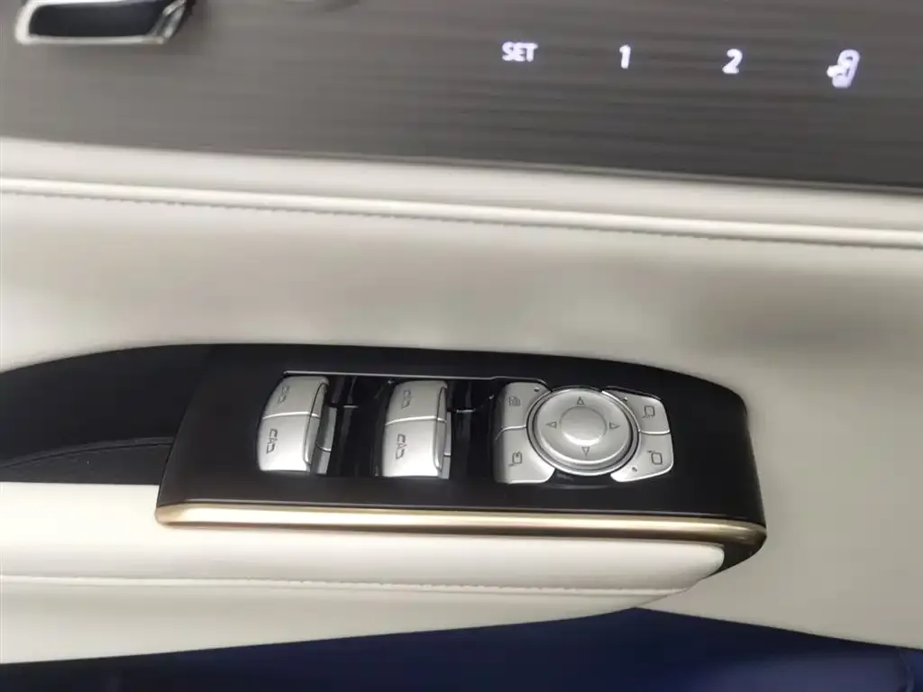 Buick GL8 Hybrid 2024 из CN, фото 7