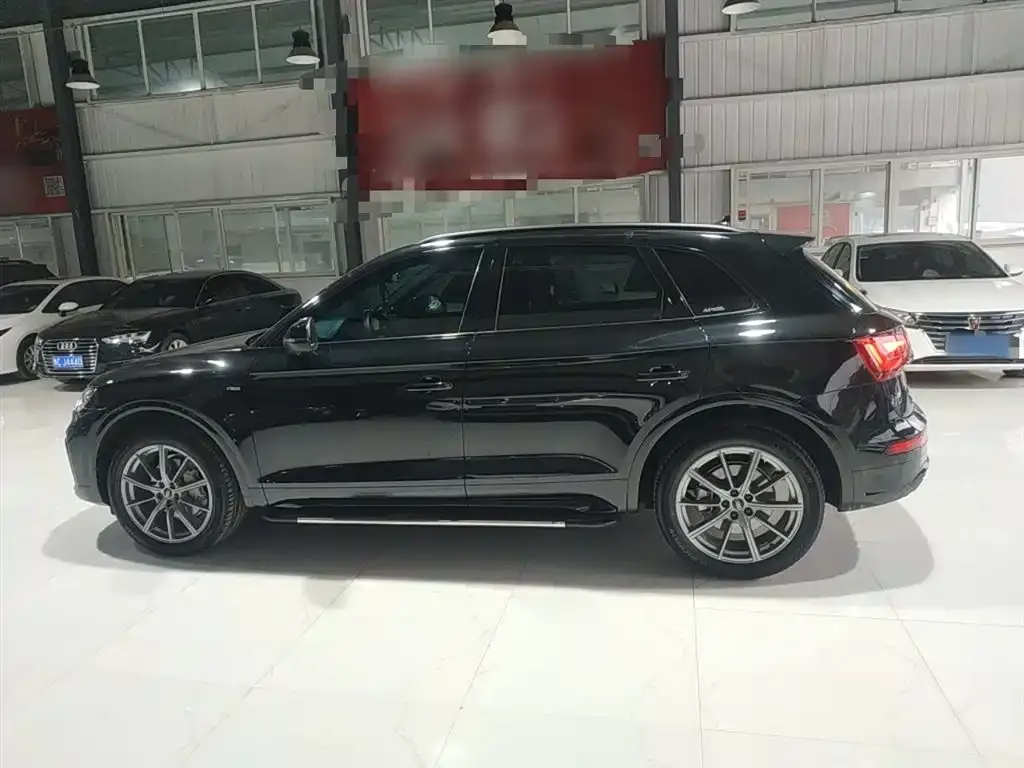 Audi Q5L 2023 из CN, фото 4
