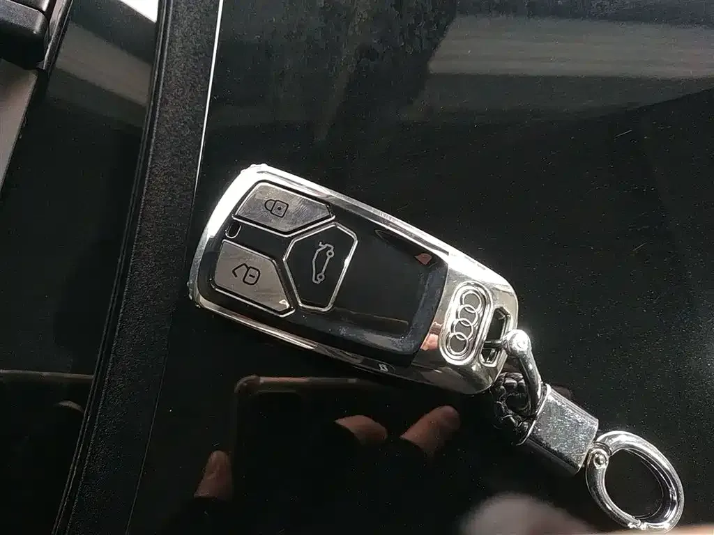 Audi Q5L 2023 из CN, фото 10