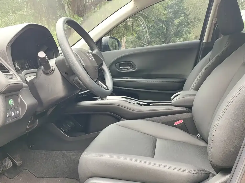 Honda Vezel 2021 из CN, фото 10