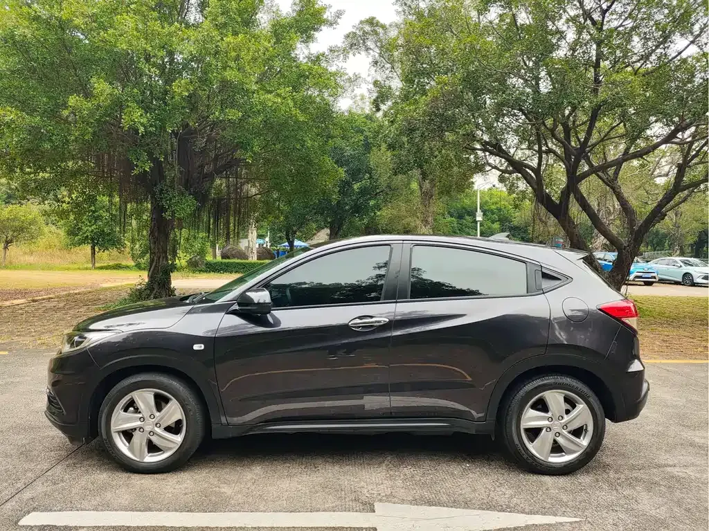 Honda Vezel 2021 из CN, фото 4