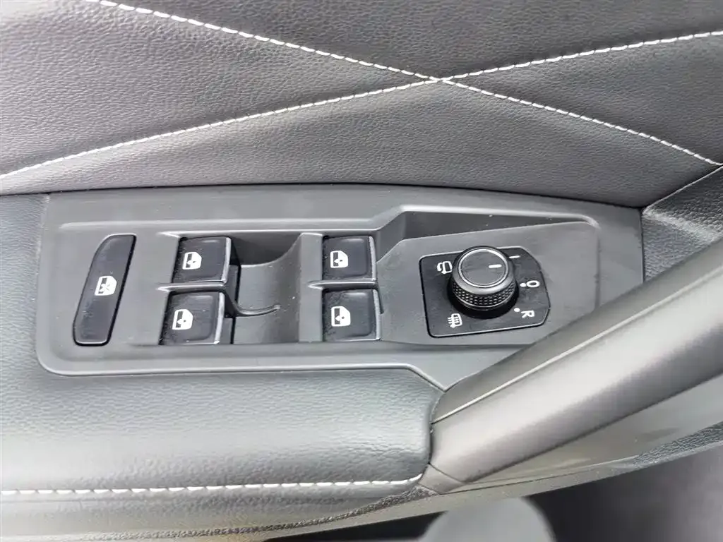 Volkswagen Tiguan L 2021 из CN, фото 9