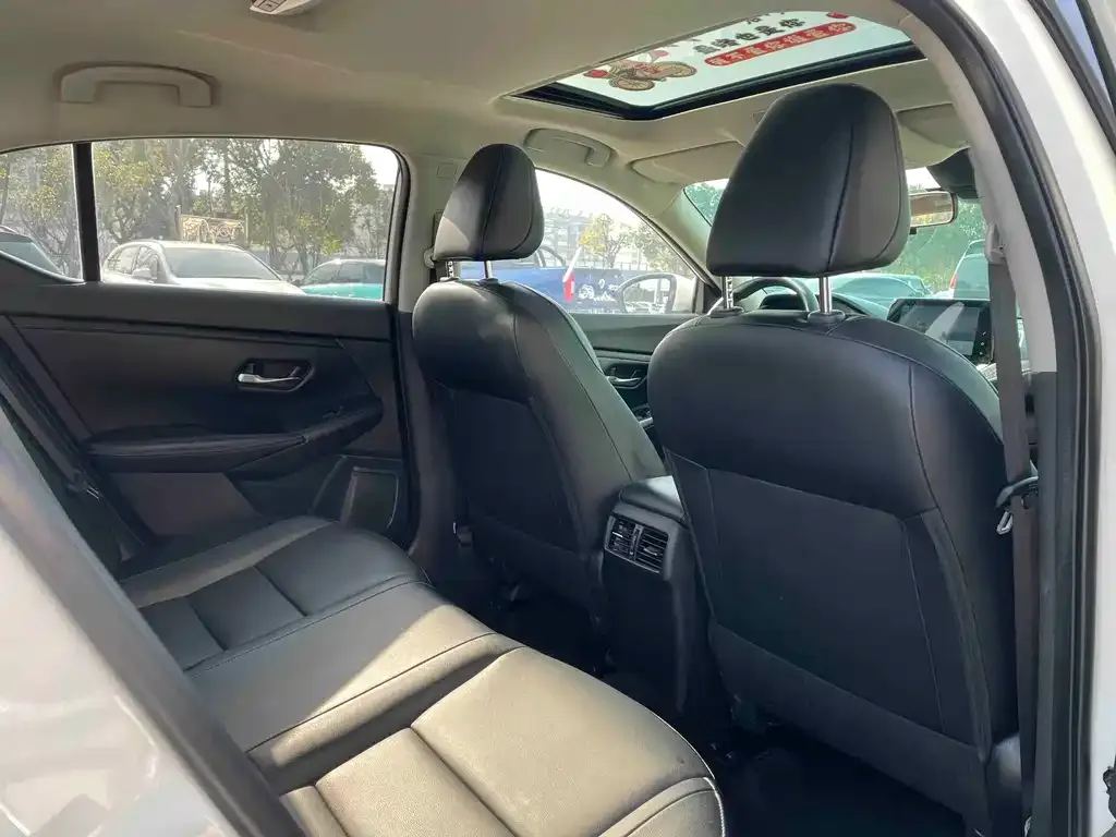 Nissan Sylphy 2022 из CN, фото 8